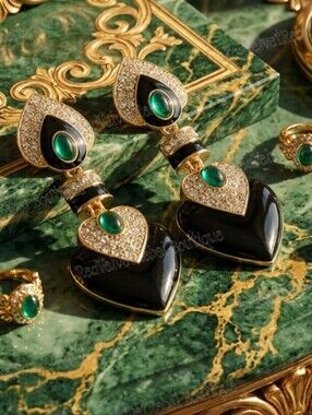 Vintage Estate Luxury White & Emerald Crystal Heart Shaped Elegant Drop Earrings